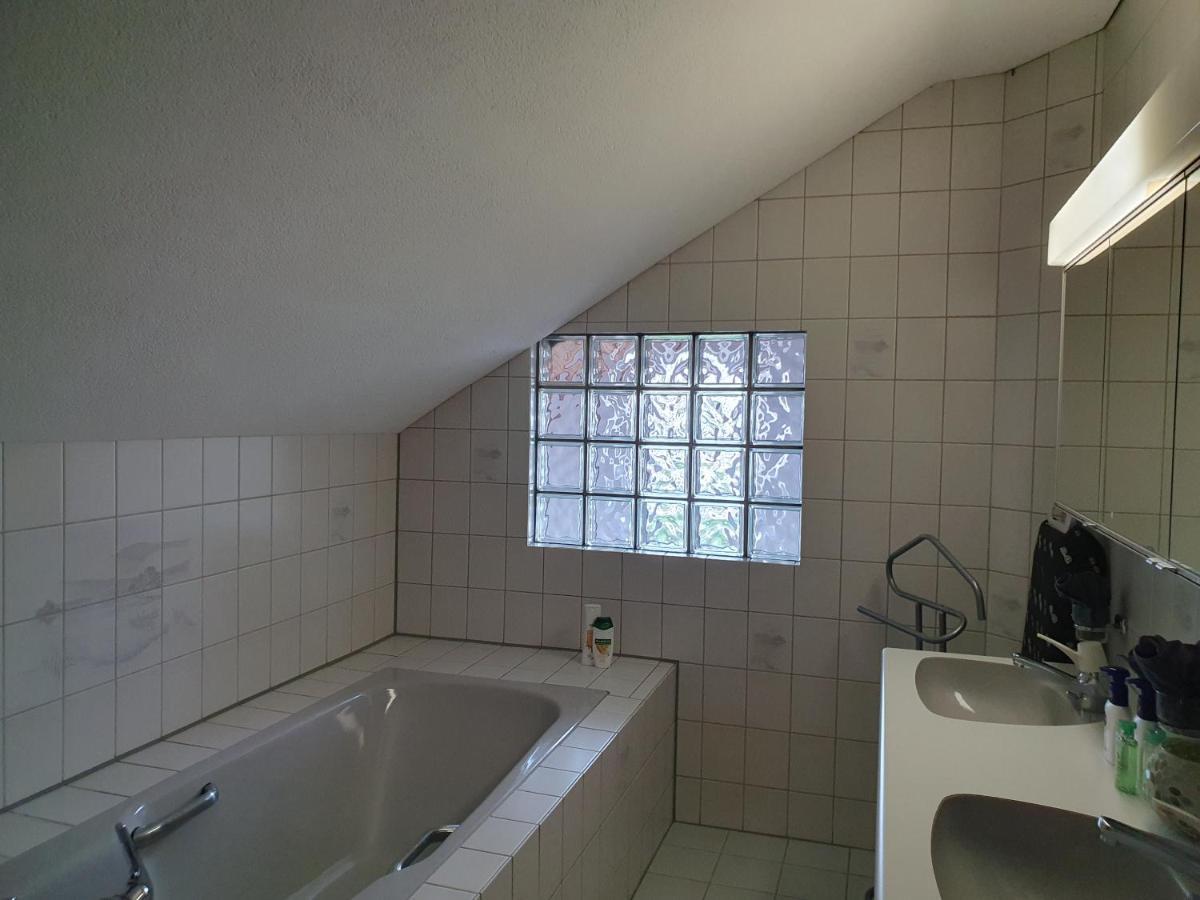 Oberglatt 3 Bedroom Swiss House On 3 Floors מראה חיצוני תמונה